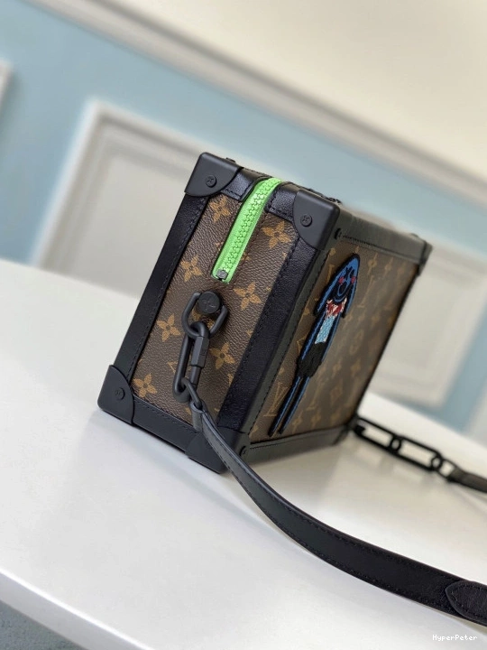 SOFT VUITTON LOUIS TRUNK 0801